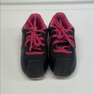 Nike Pink Black Sneakers Tennis Shoes GUC